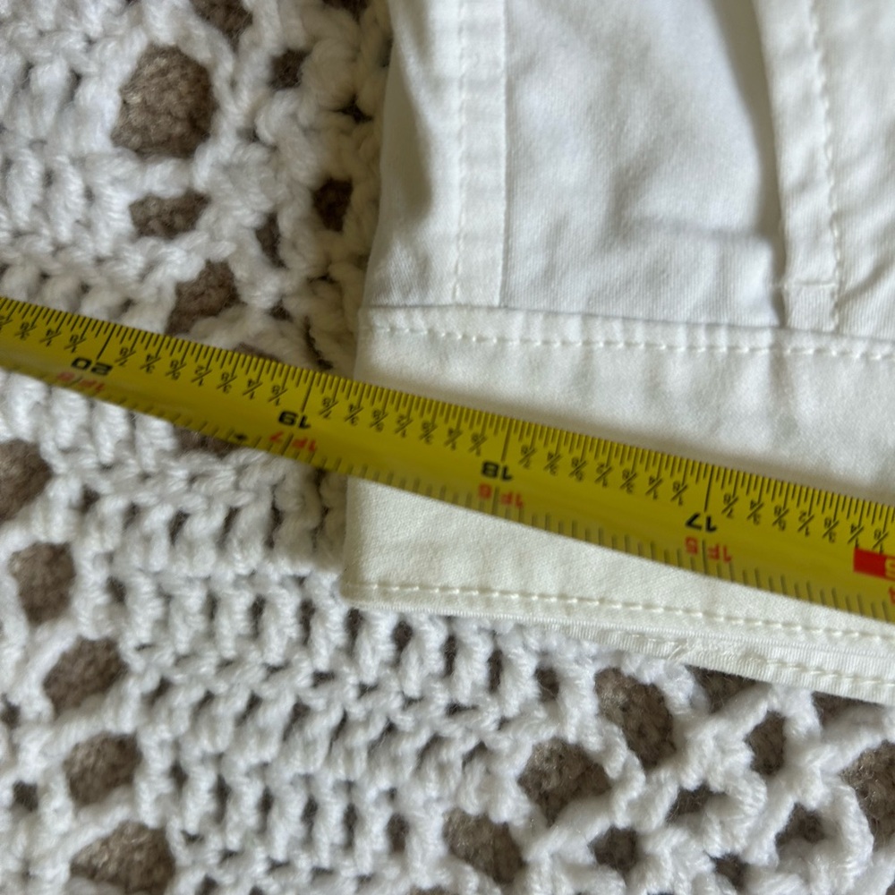 NWT Croft & Barrow Classic Shorts Mid Rise Size 16 White - Picture 5 of 5